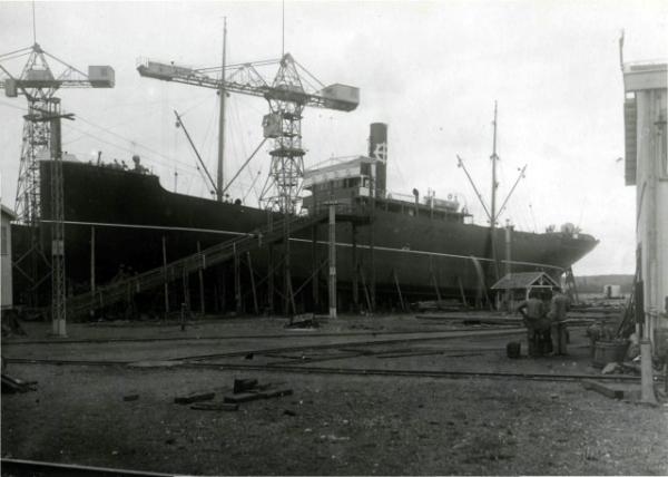 Construction du cargo Lucie Delmas.- Photographie, 1925 (Coll. part.).