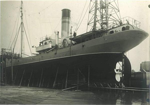 Construction du morutier Adriatique.- Photographie, 1926 (Coll. part.).