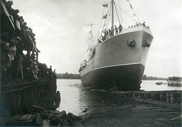 Lancement du morutier Adriatique.- Photographie, 1926 (Coll. part.).