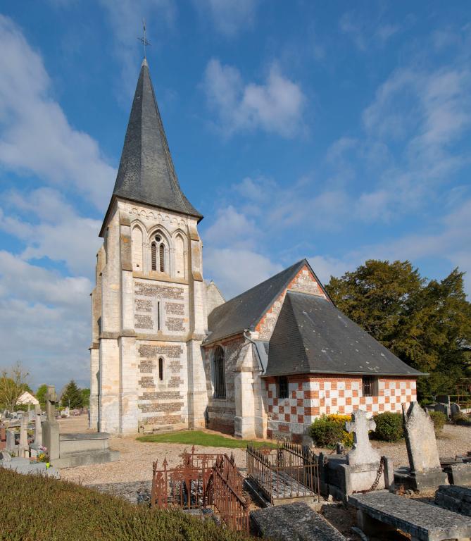 Chevet et clocher. 