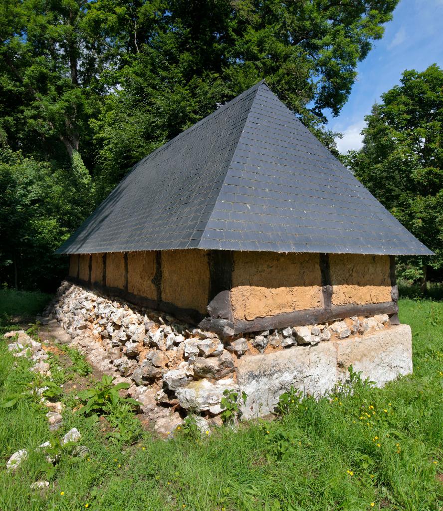 Bâtiment aux chiens, pignon est. 