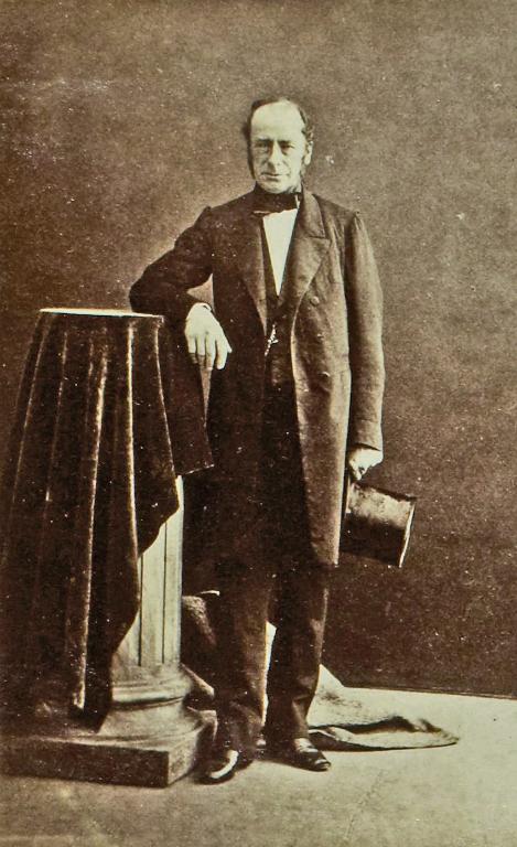 Portrait de Charles Levavasseur.- Photographie, A. Witz, 1871 (BM Rouen, fonds photographique de l'atelier Witz-Avenel, album 12, photo n° 32362).