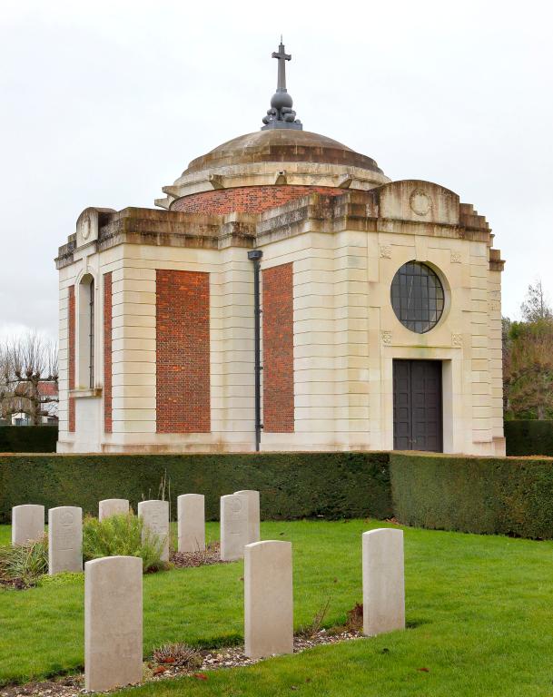 Chapelle, vue d'ensemble depuis le nord-ouest.