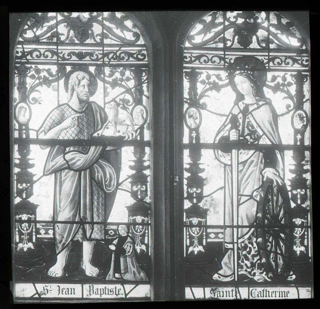 Verrière hagiographique : Saint Jean-Baptiste et Sainte-Catherine.- Photographie ancienne (AD Eure, 37Fi).