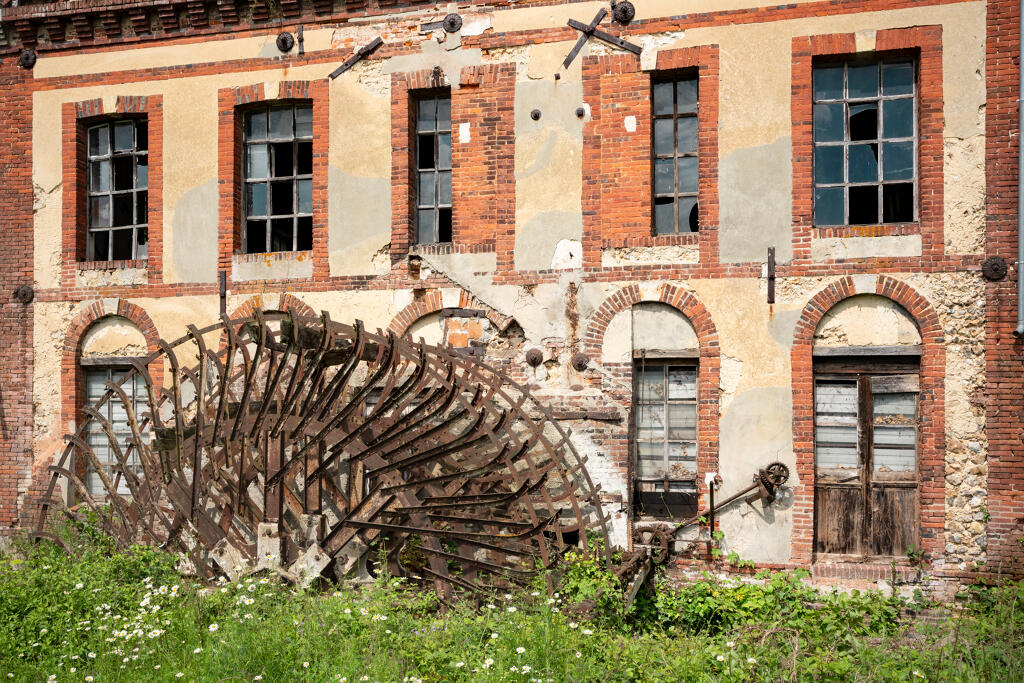 Atelier de la filature : roue hydraulique, vue du sud.