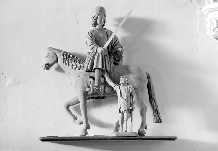 Groupe sculpté : saint Martin de Tours
