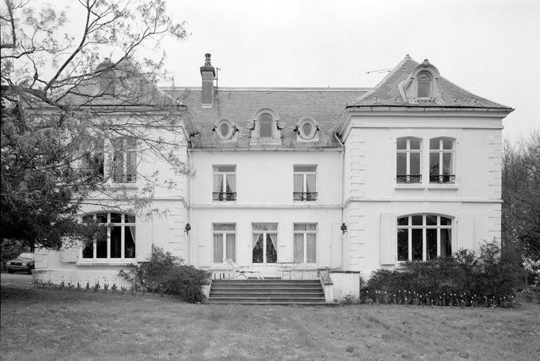 Façade antérieure.