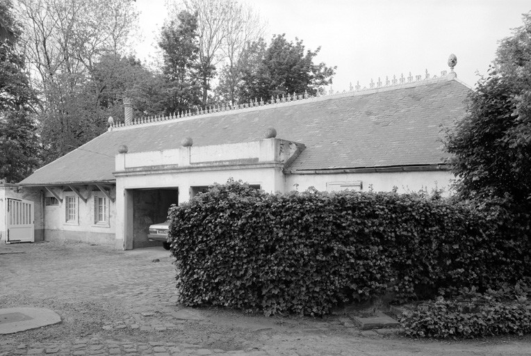 Dépendances B, façade sur cour.