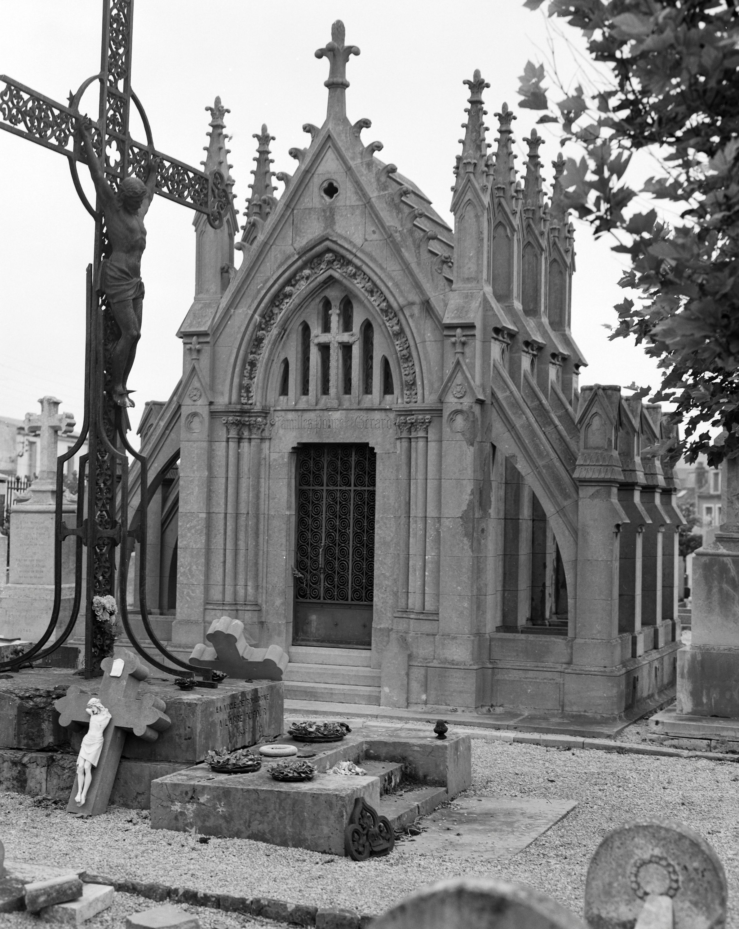 Chapelle funéraire, Famille Poure-Gérard.