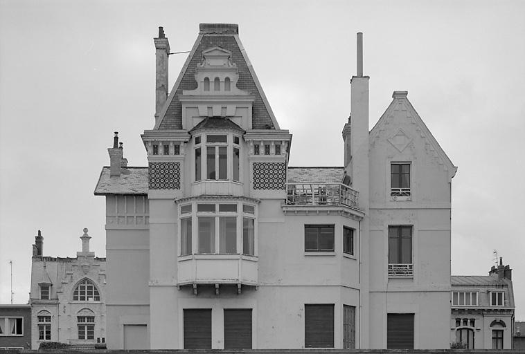 Elévation principale.