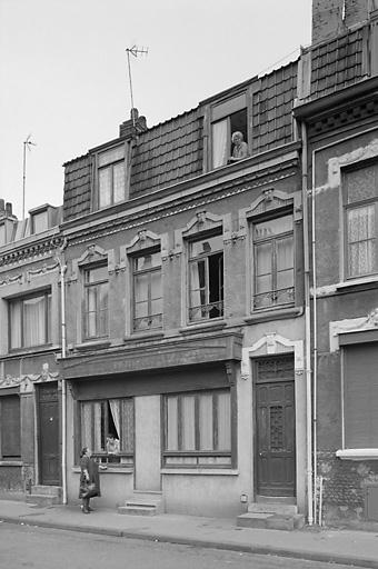Façade sur rue.
