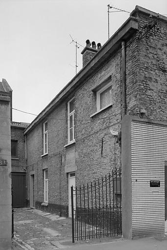 Minoterie Clouet, actuellement entrepôt commercial