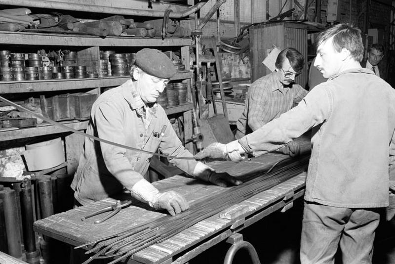 Laminage et ouvriers.
