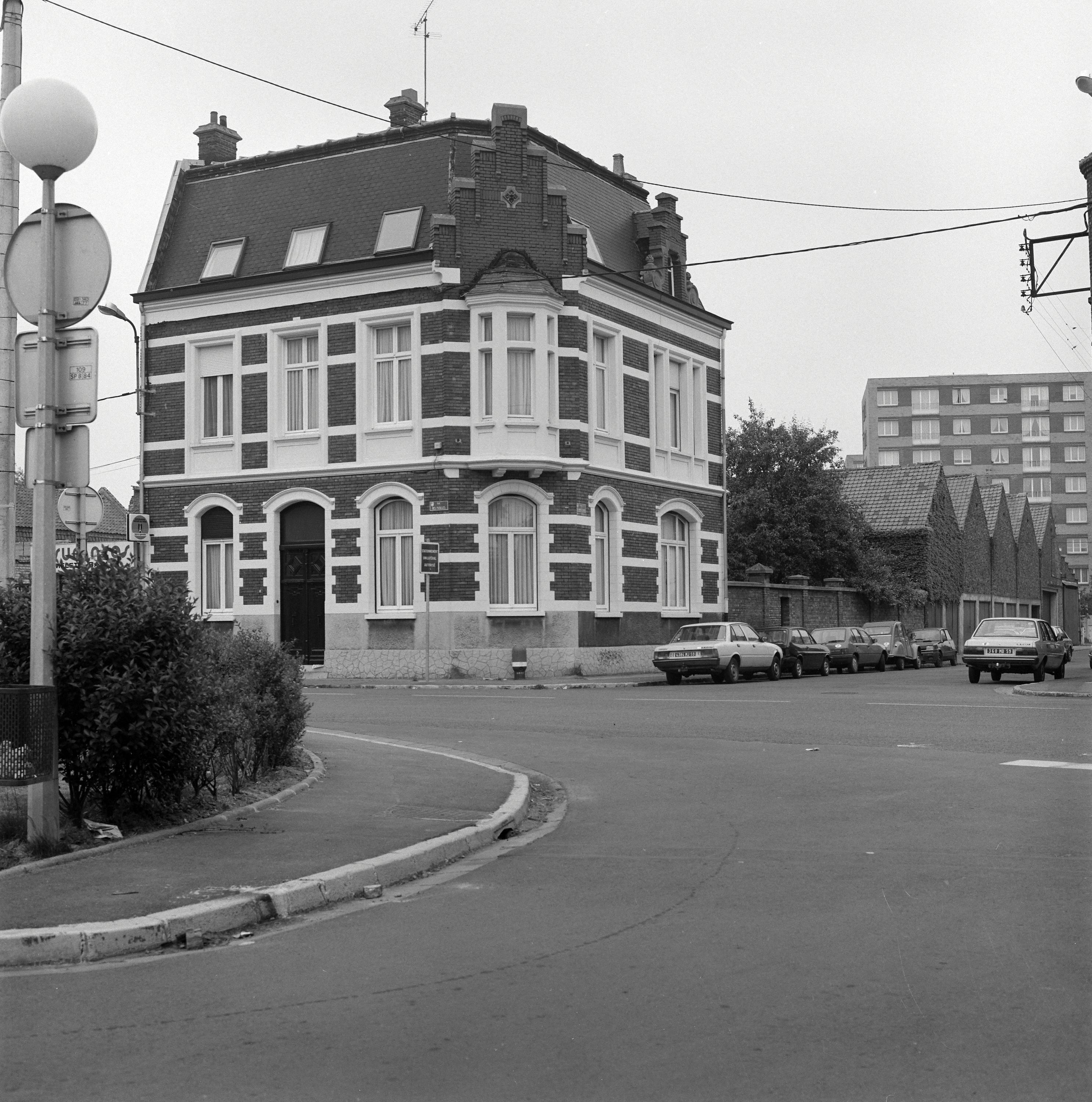  Logement patronal rue du Pont-de-Bois.