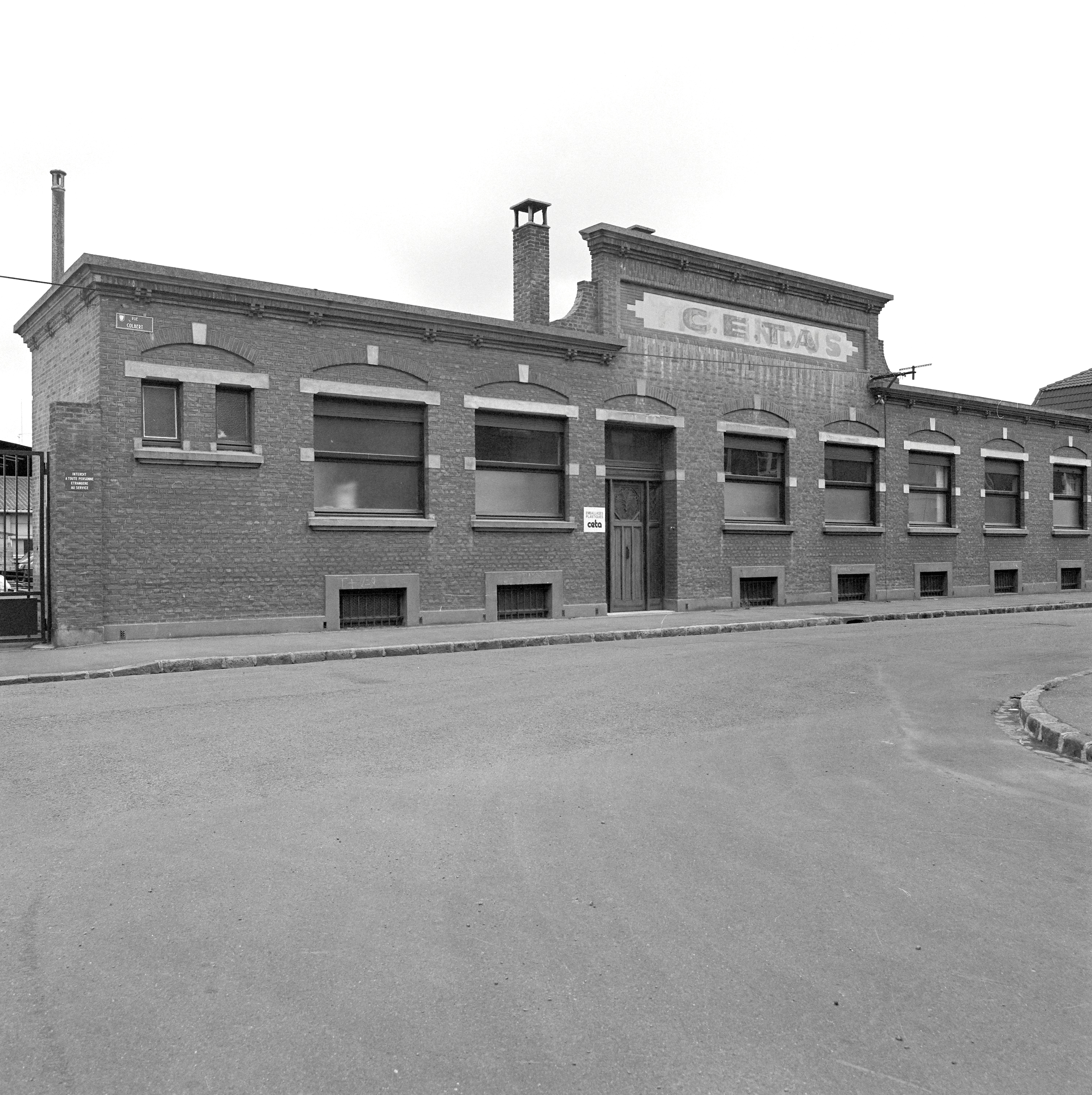 Élévation des bureaux, rue Colbert.