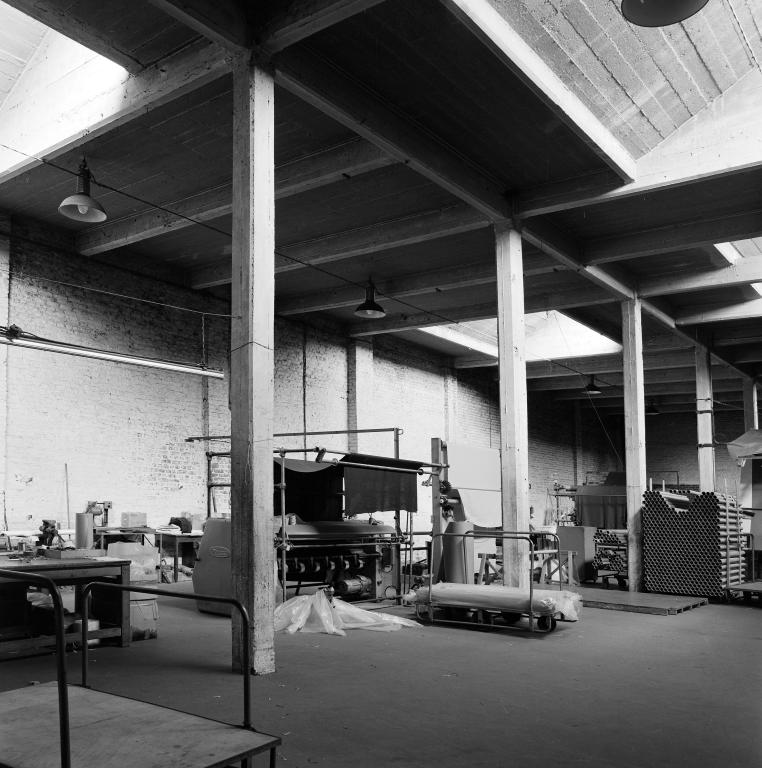 Magasin aux toiles, vue intérieure.