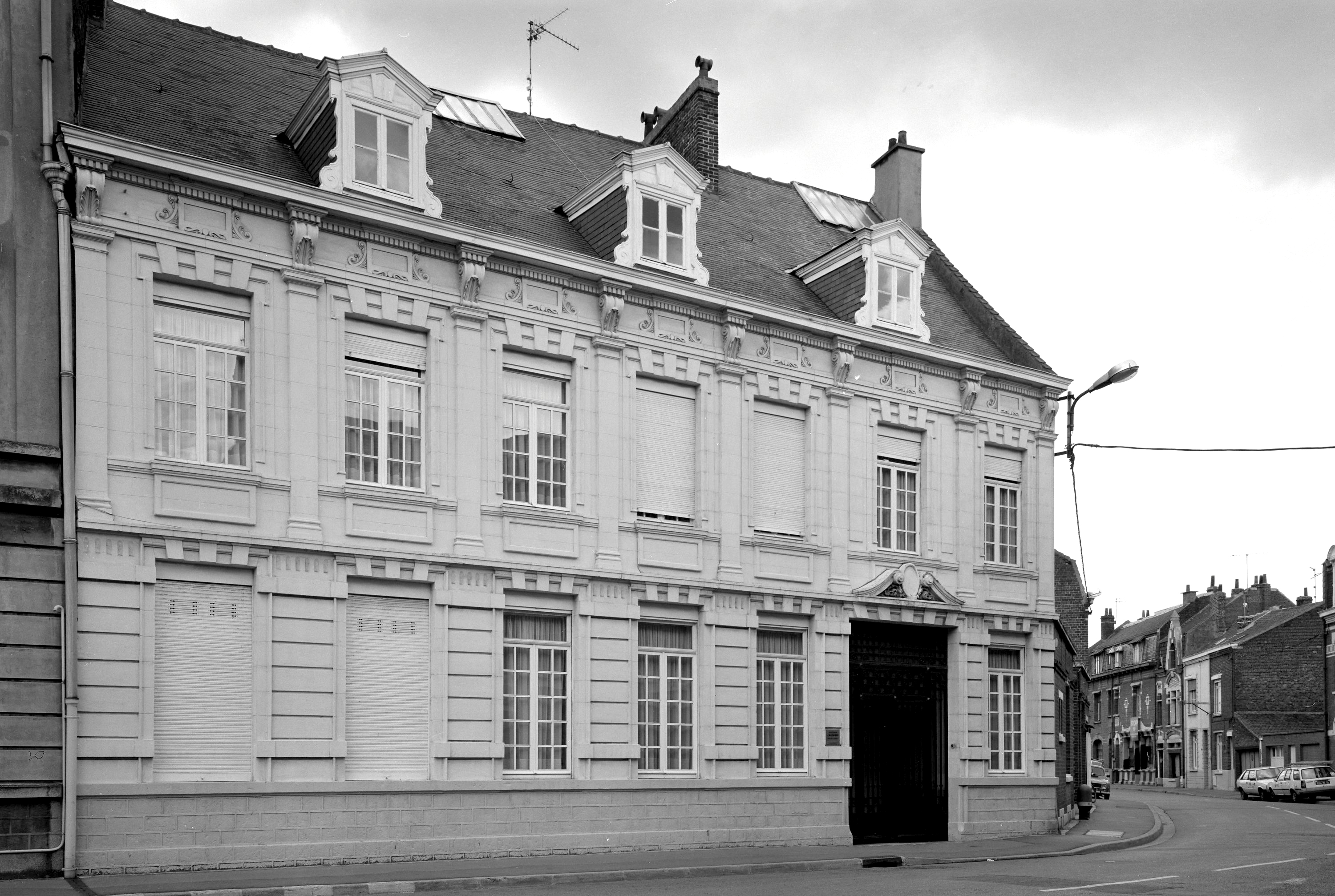 Logement patronal.