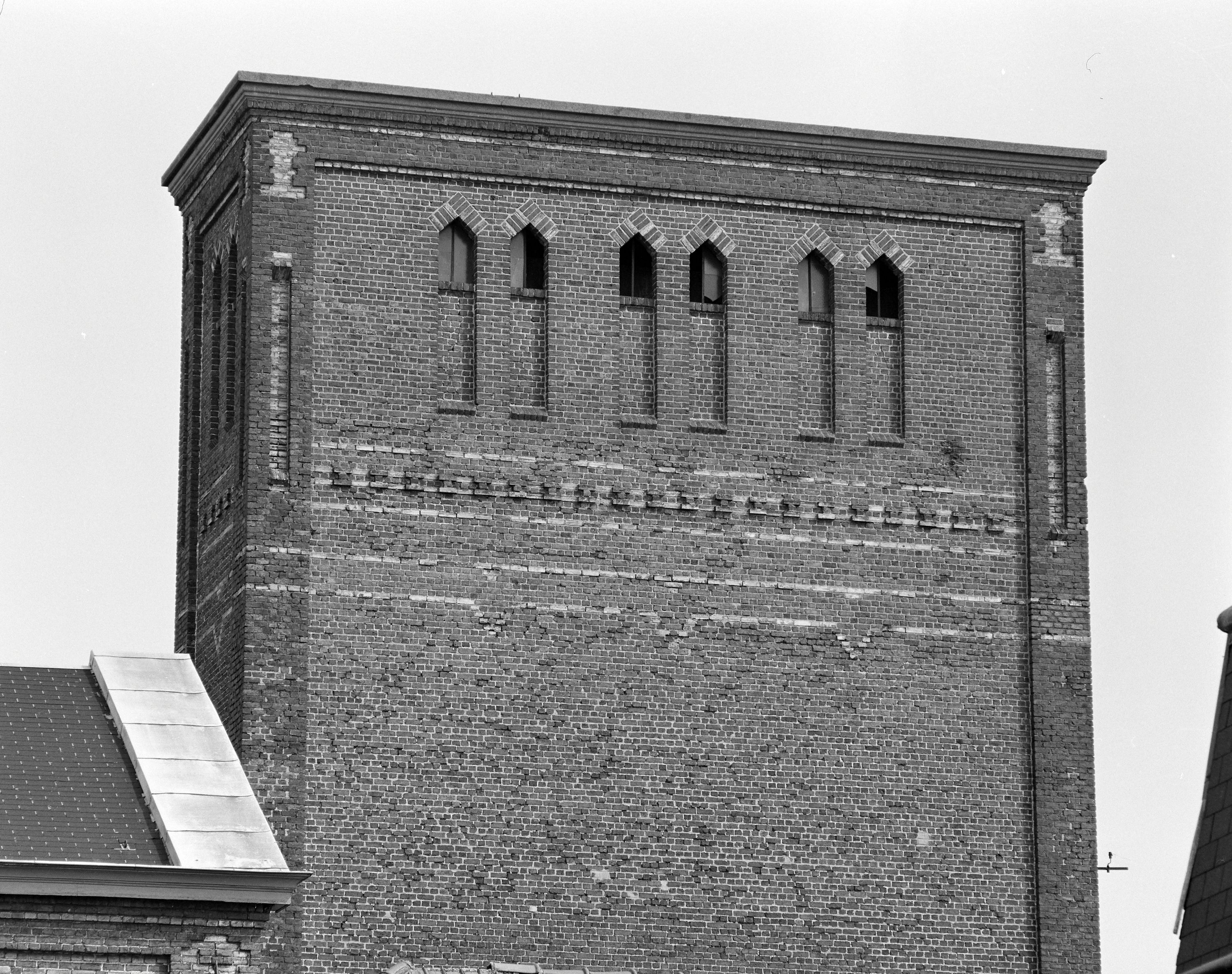 Chaufferie, détail du château d'eau.