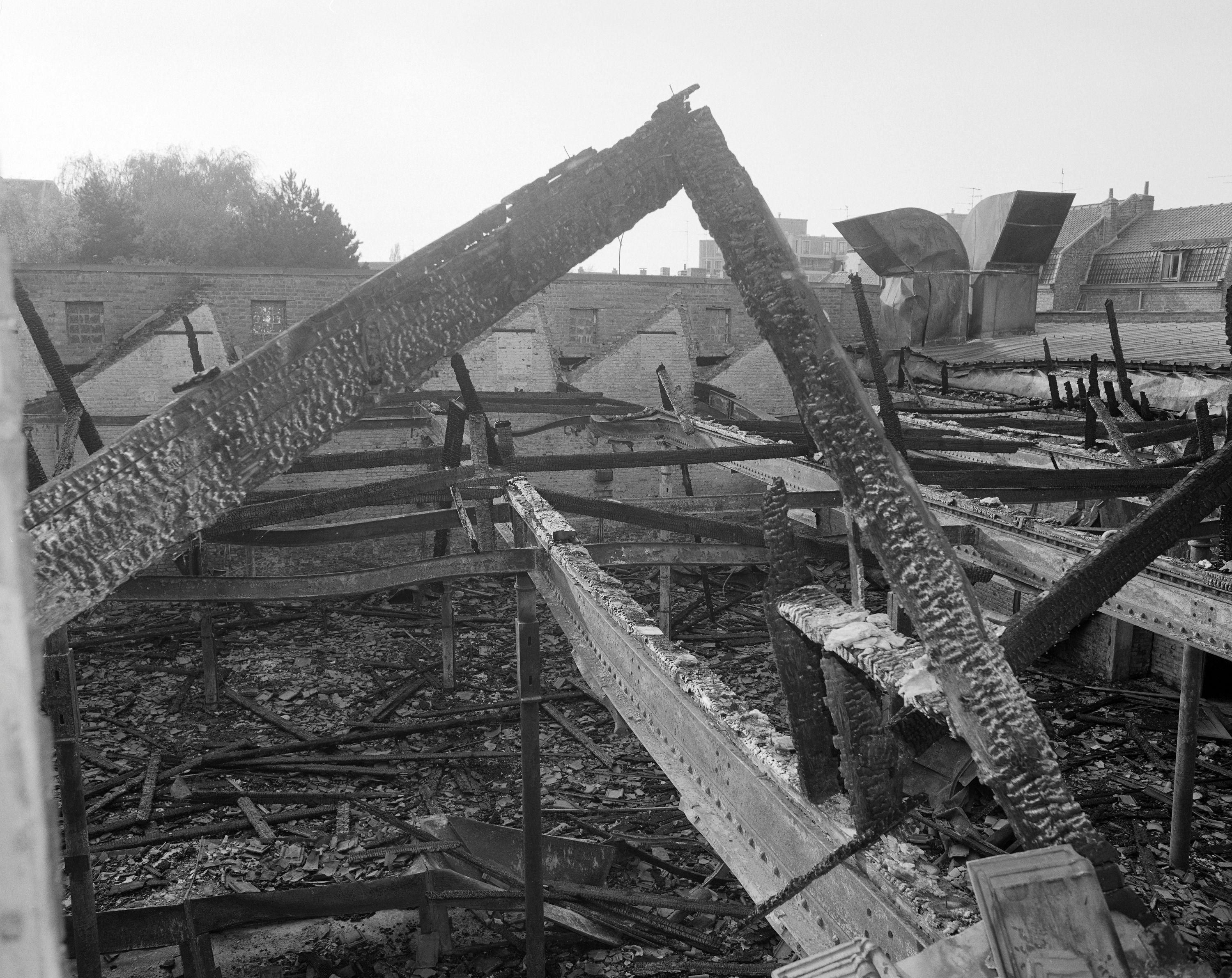 Atelier de fabrication après incendie, couverture.