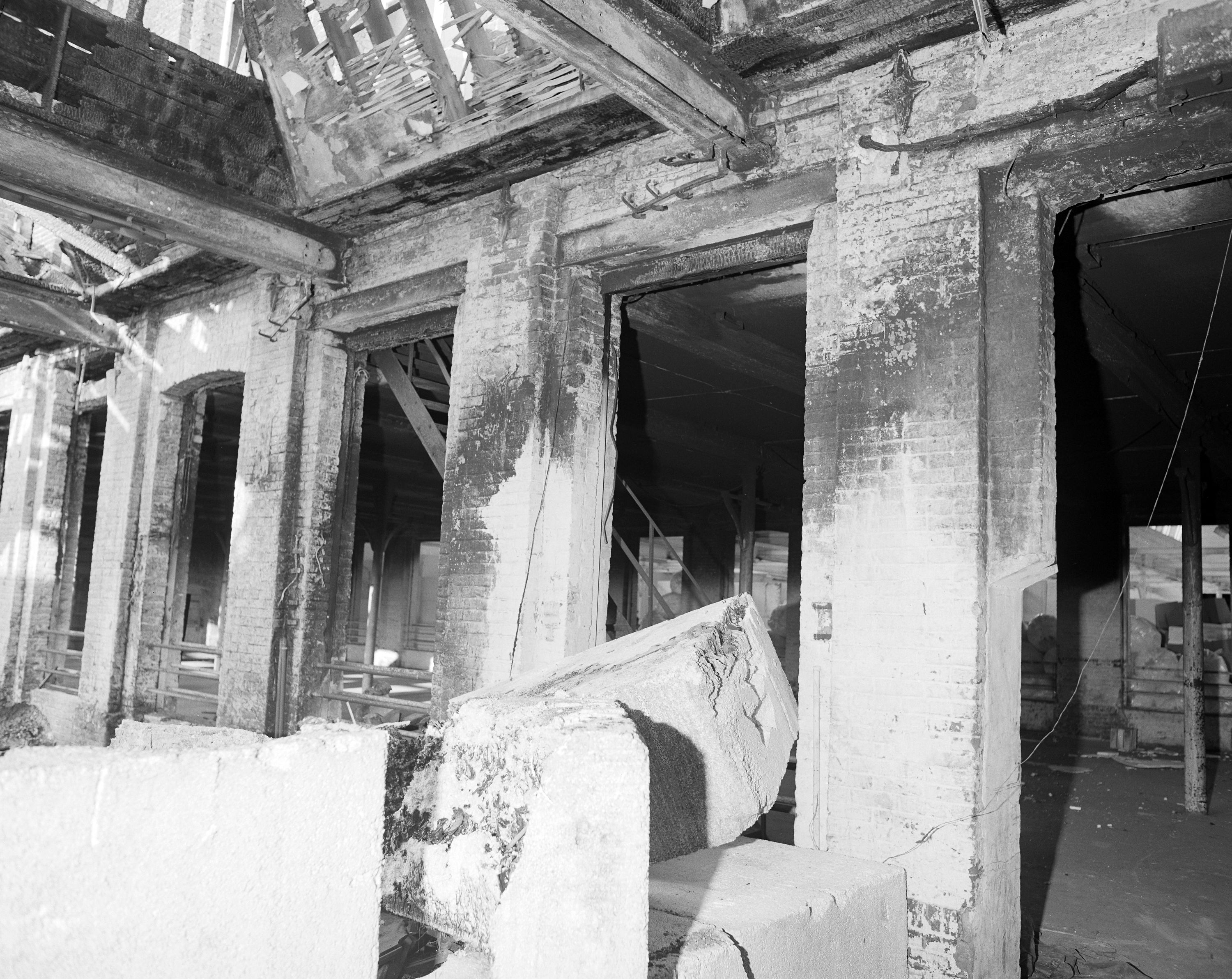 Atelier de fabrication après incendie, rez-de-chaussée.