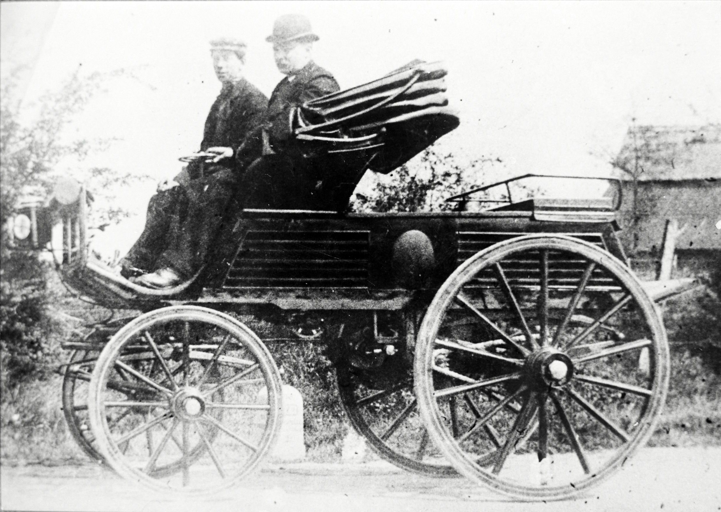 Le "Phaéton", [ca 1893] (AP Delepoulle, La Chapelle-d'Armentières).