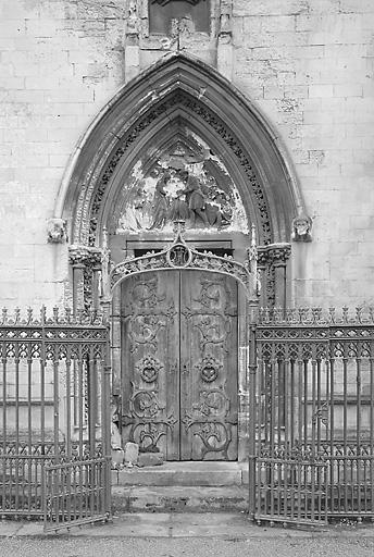 Elément d'architecture, porte.