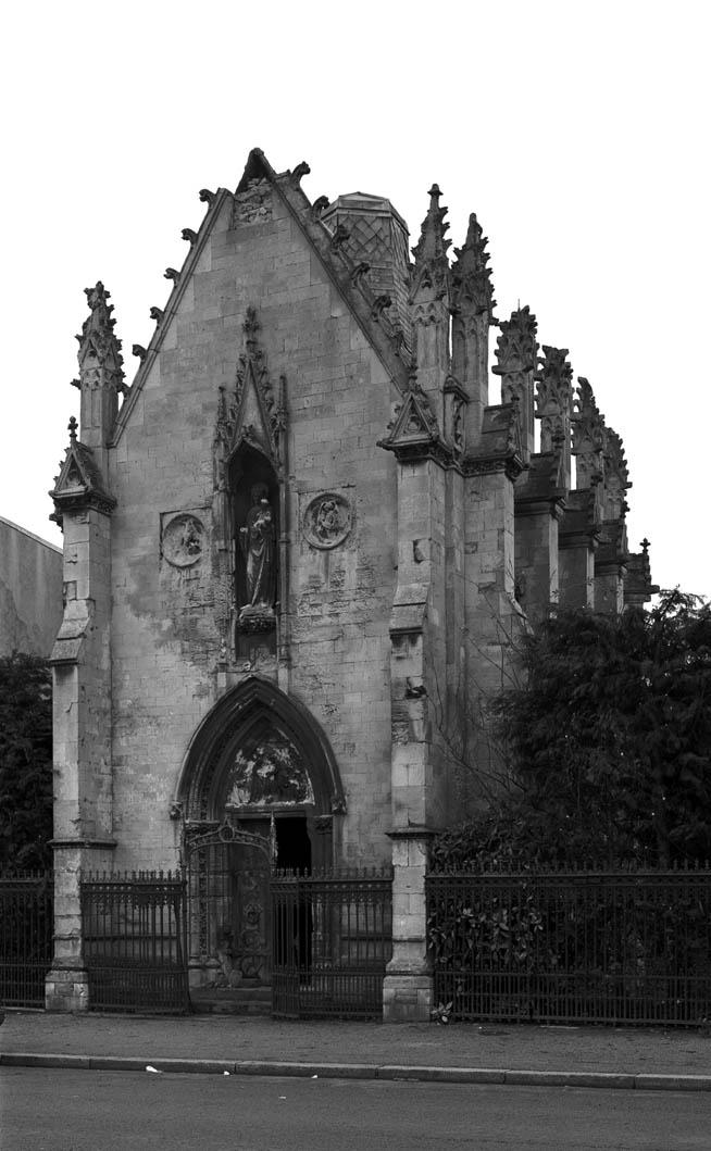 Vue d'angle sud-ouest.