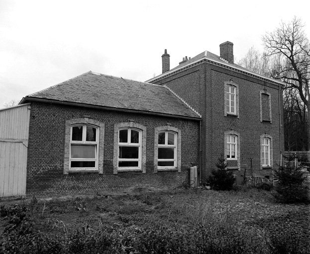 Elévation latérale gauche.