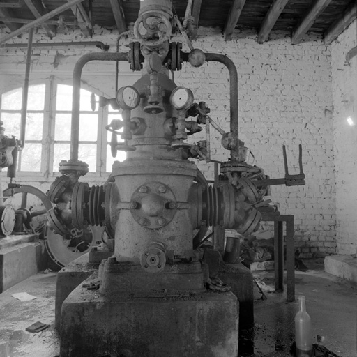 Compresseur d'ammoniac C. Duponchelle, vue de face.
