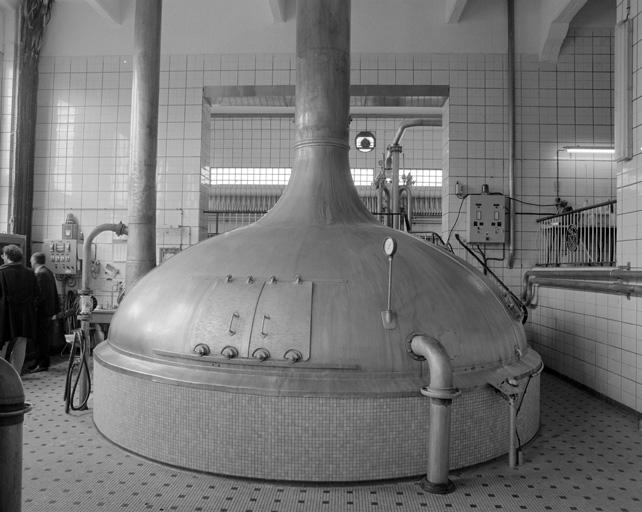 Salle de brassage, chaudière de 400 hl (1920).