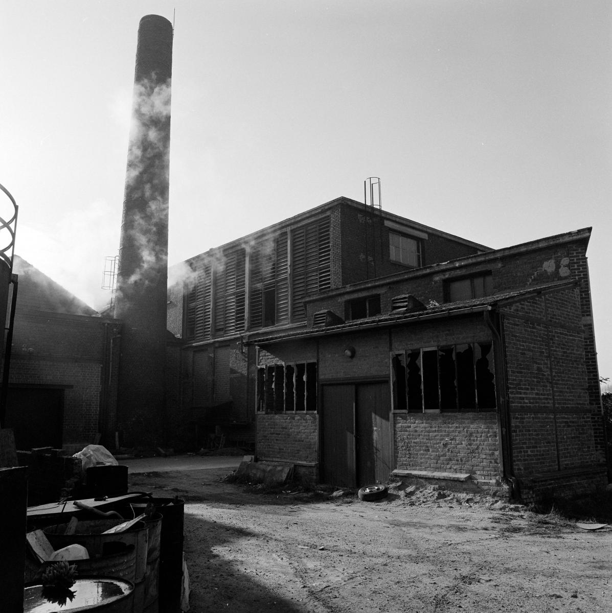 Magasin des toiles, atelier de fabrication, vers le sud.