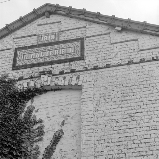 Malterie, détail de l'inscription.