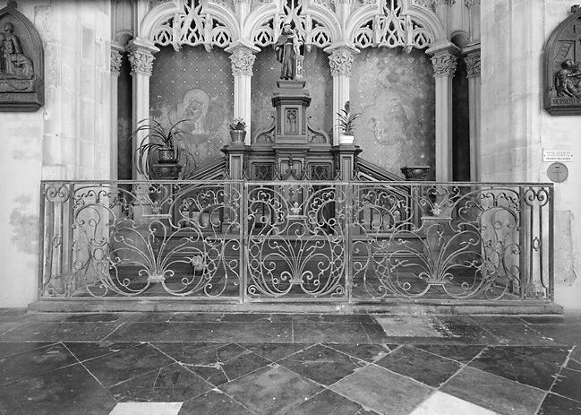 Clôture de choeur, clôture de chapelle (d'appui, à battant)