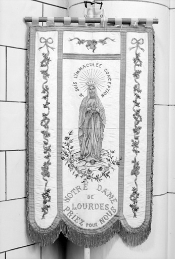 Bannière de procession à compartiments : Notre Dame de Lourdes