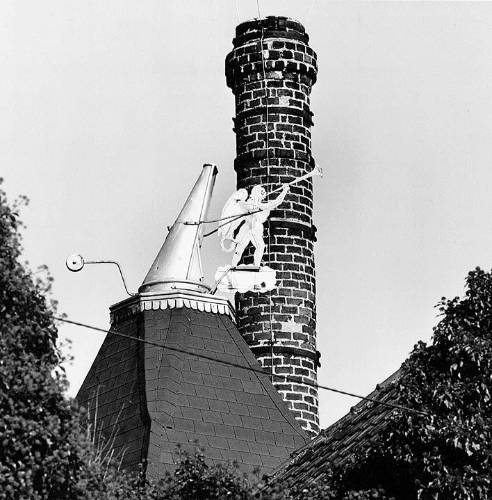 Malterie, touraille. Détail de la toiture.