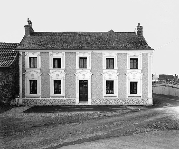 Logement patronal, ancien café, élévation sur rue.