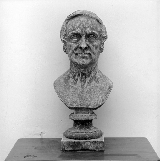 Buste à l'antique : portrait du docteur J.F. Cazin