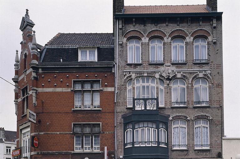 Façade sur avenue.