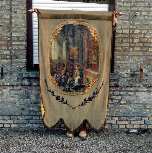 Bannière de procession de la confrérie du saint sacrement