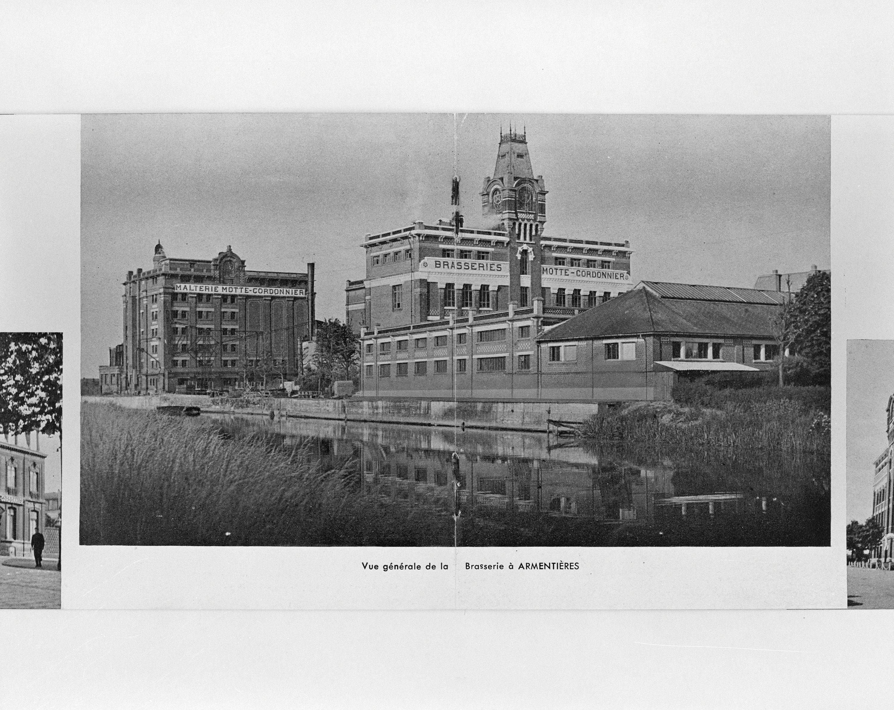 Page 12, vue générale de la brasserie et de la malterie depuis la Lys. Brasserie Motte Cordonnier, plaquette éditée à l'occasion du tricentenaire, Paris, 1951 (coll. part.).