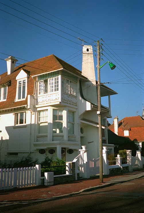 Vue d'angle de la villa Glenwood.