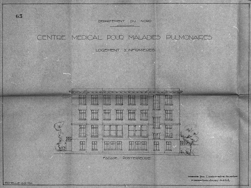 Projet de construction par l'architecte Deregnaucourt, bâtiment relié par le sous-sol au bâtiment d'hospitalisation, abritant les logements du personnel infirmier, élévation postérieure, 1932.