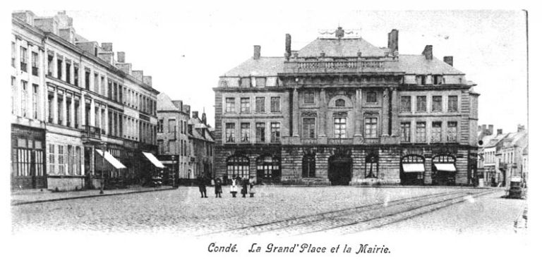 Façade de l'ensemble : vue générale, vers 1900 (AD Nord).