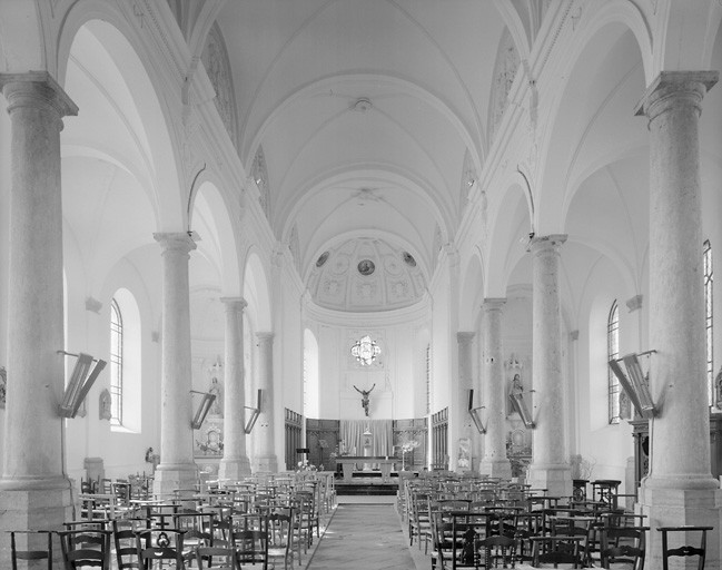 Vue générale intérieure, vers le choeur.