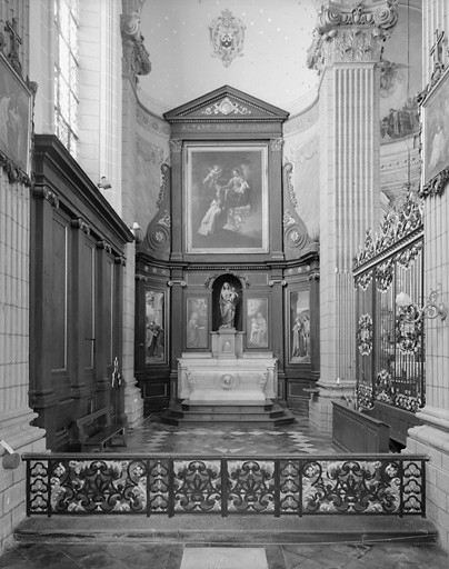 Autel, gradin d'autel, tabernacle, exposition, retable