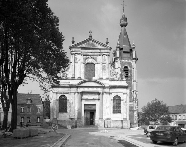 Façade occidentale, vue générale.