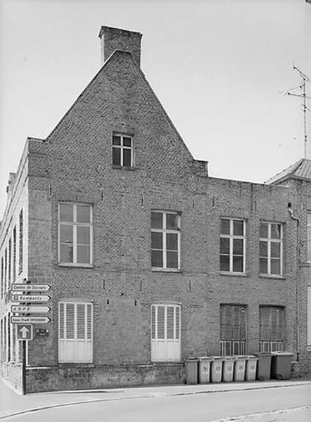 Façade rue Neuve : vue générale (état en 2001).