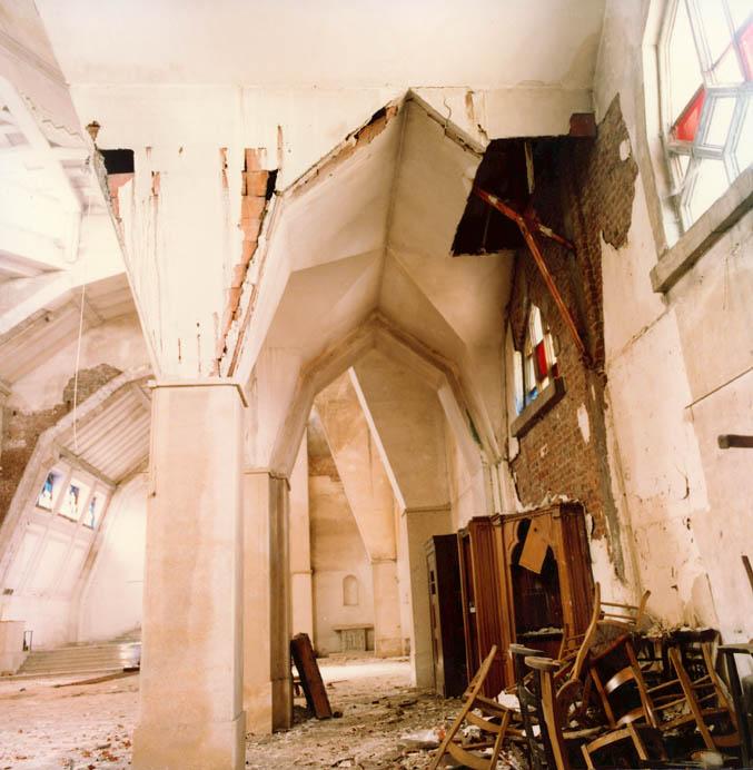 Vue intérieure, le bas côté occidental, avant sa destruction. Photographie, photographe inconnu, circa 1985-1986 (AC Aulnoye-Aymeries).