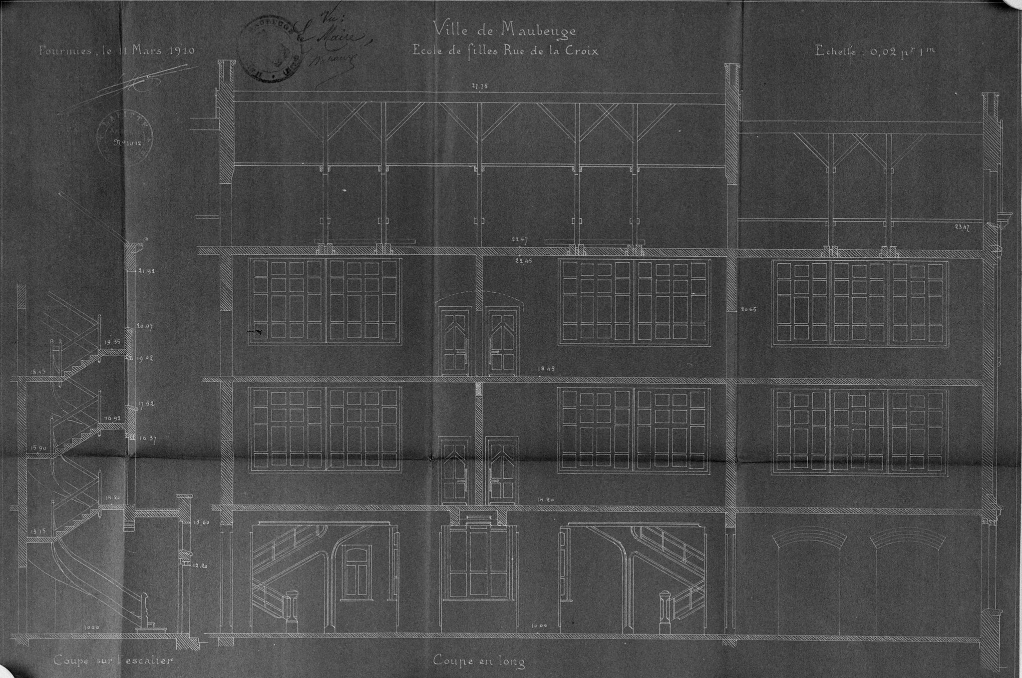 Coupe de l'école primaire par par Jean Lafitte (1853-1928) (architecte), 11 mars 1910 (AD Nord, série O ; 396/203).