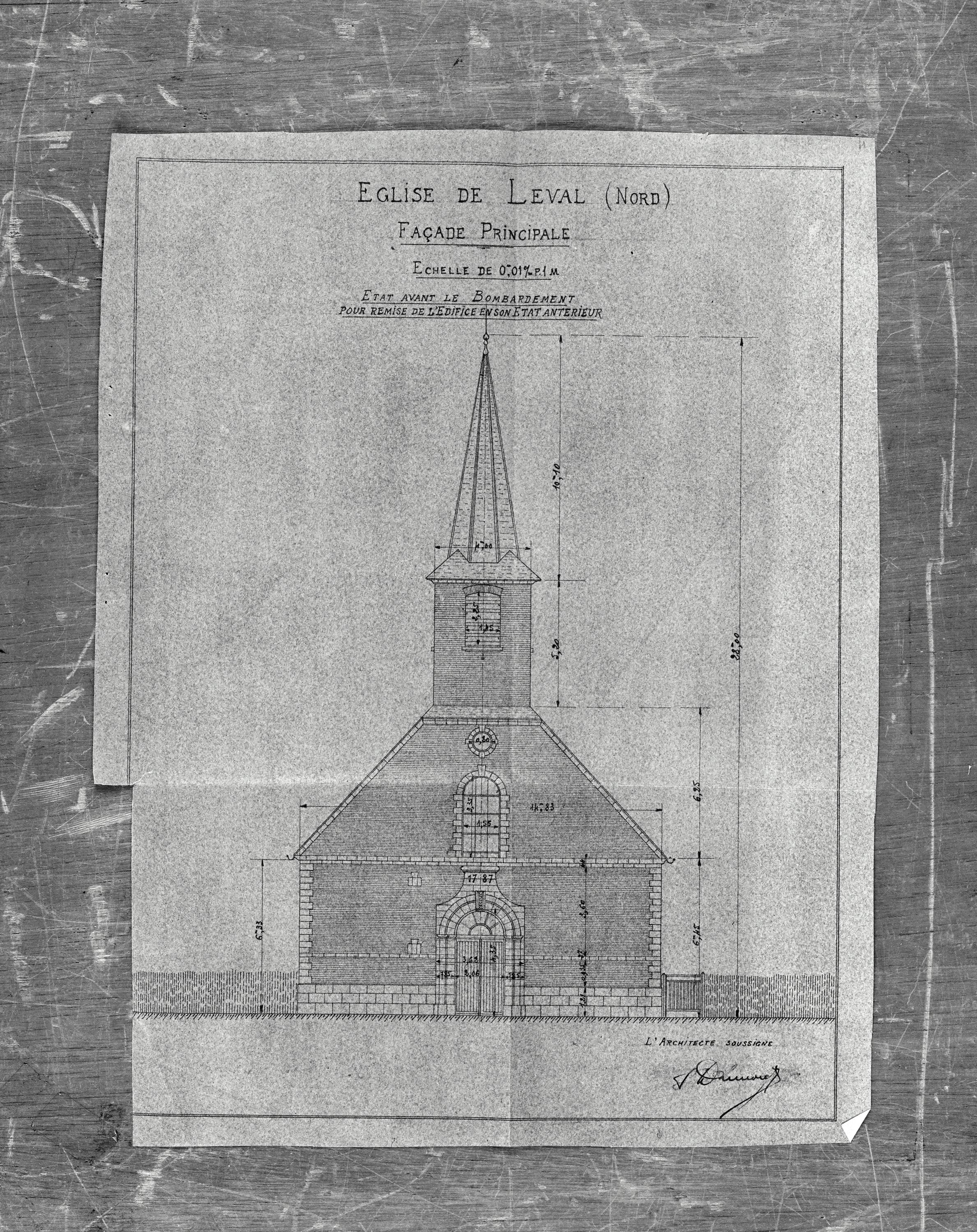 Copie du relevé fait par l'architecte Paul Leroux : élévation antérieure de l'église paroissiale Saint-Saulve avant son bombardement, en vue de sa remise en état. Plan de Fernand Dumont (architecte communal), sans date (AC Leval ; dossier église).